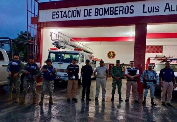 Elementos de la Estación de Bomberos permanecen en guardia ante cualquier situación