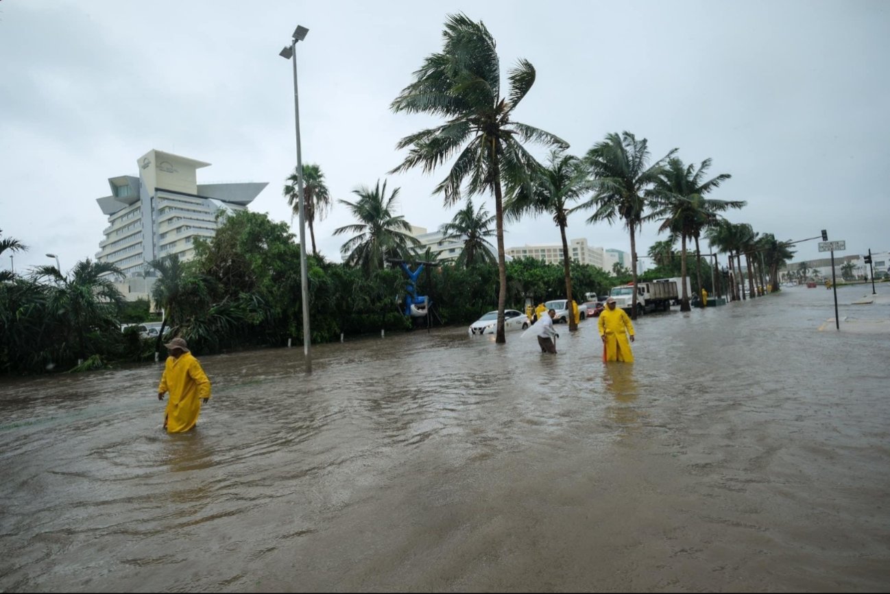 Planteles cerrados en tres municipios mientras se reparan desperfectos causados por la tormenta Helene.