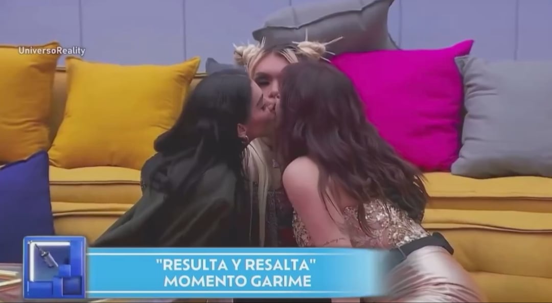 Beso de Wendy Guevara con Gala y Karime