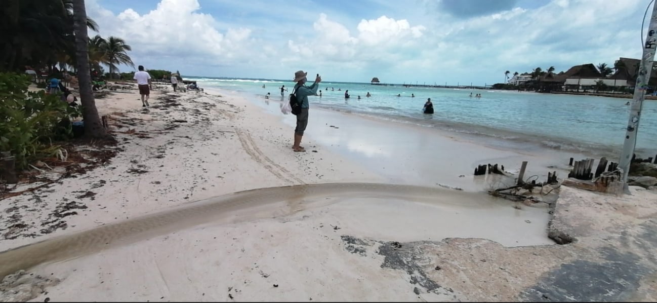 Después del huracán "Beryl", la salida de aguas negras es muy concurrente