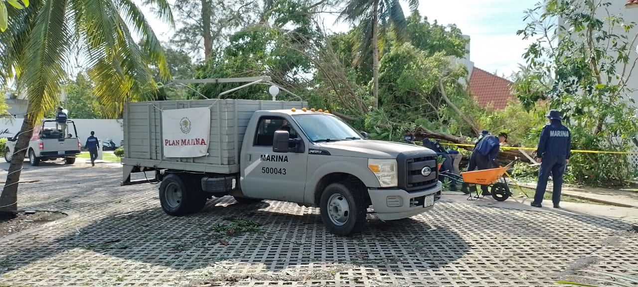 El personal naval, en coordinación con Protección Civil, realiza recorridos para evaluar daños