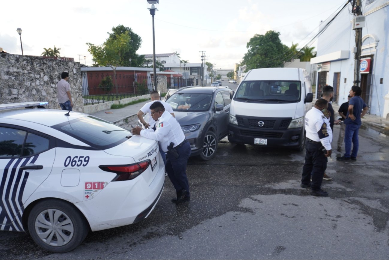 Los involucrados llamaron a emergencias y la policía acudió al lugar