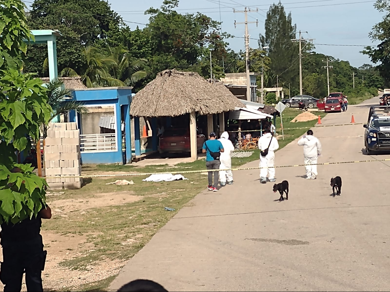 Tiran cuerpo de un hombre sin vida frente a su domicilio en Felipe Carrillo Puerto