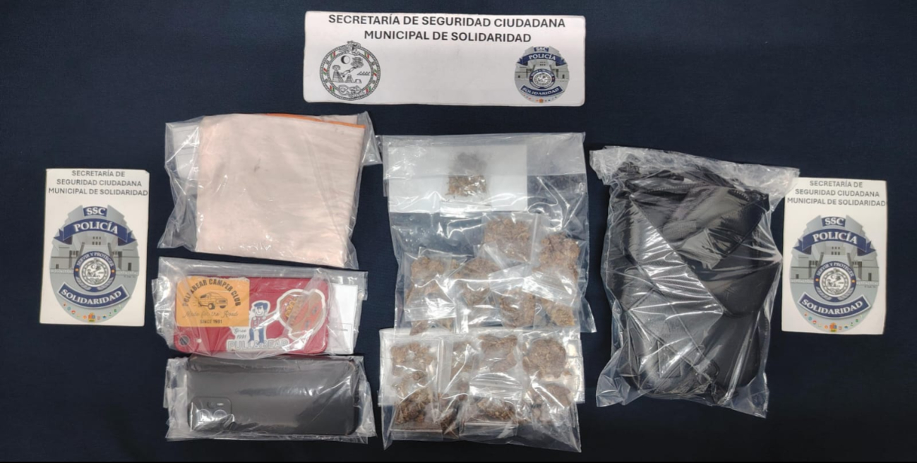 En la detención se encontraron 35 envoltorios de marihuana