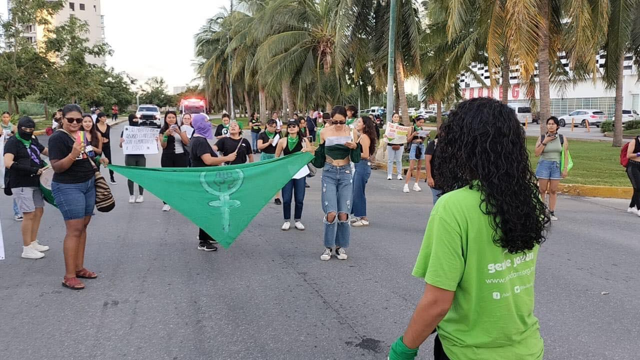 Marchan en Cancún en el marco del Día de Acción por la Despenalización del Aborto en América Latina