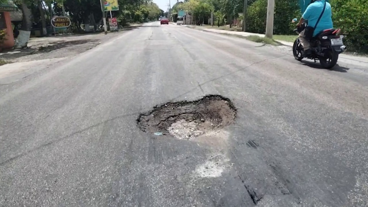 El uso continuo es factor para que los caminos se rompan