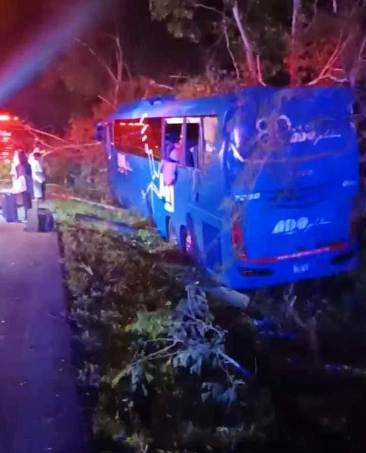 Varios pasajeros resultaron lesionados tras el accidente