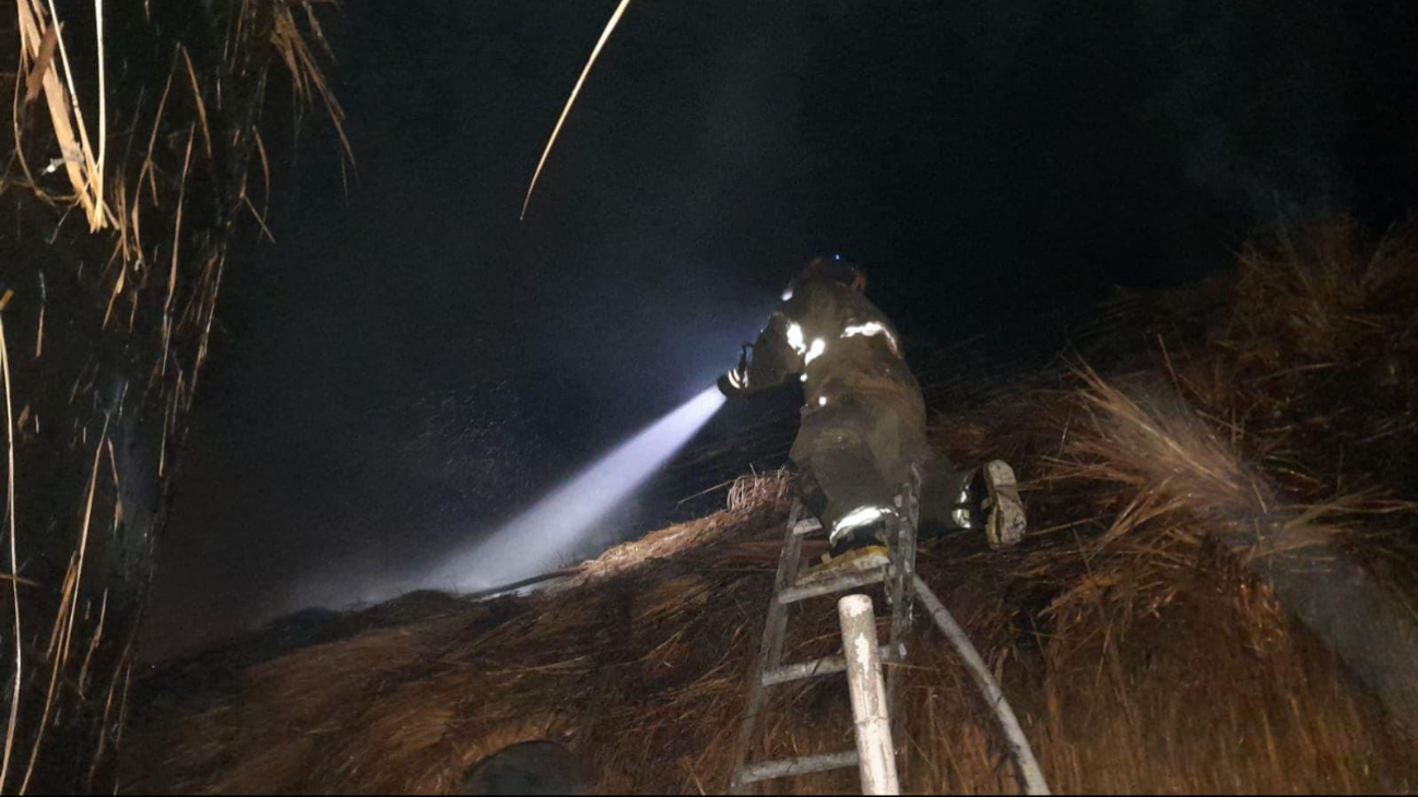 El Cuerpo de Bomberos de Tulum apagaron con éxito las llamas del incendio