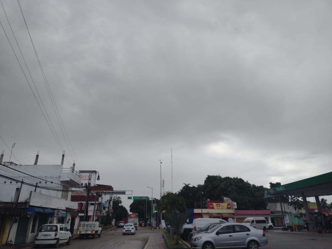 Lluvias y basura causan encharcamientos en calles de Felipe Carillo Puerto 