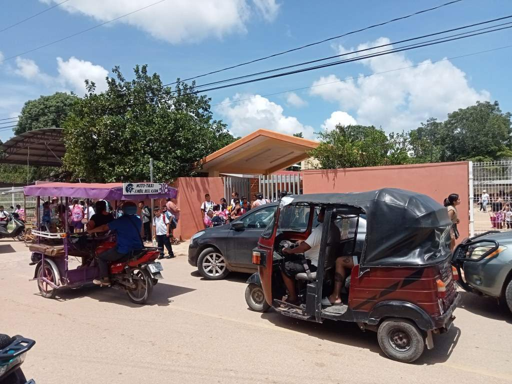 Sus ganancias diarias son de $300 pesos, pero gastan $120 en gasolina