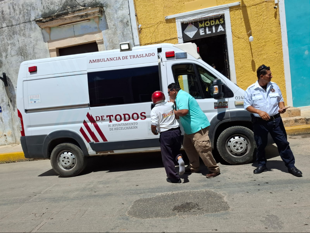 Testigos en el estacionamiento de la ruta de taxis San Rafael denunciaron el incidente.