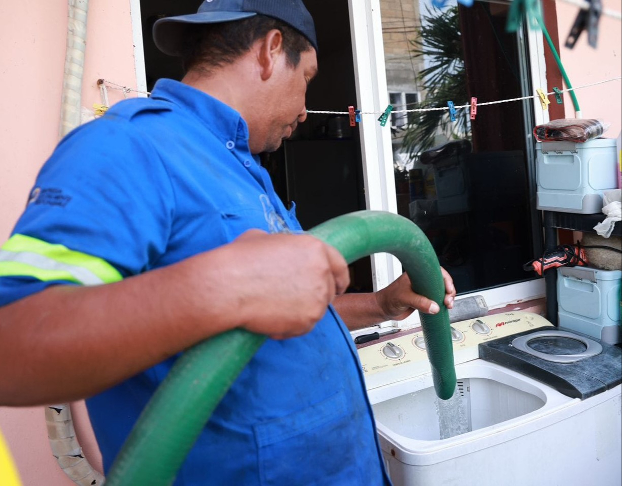 Familias esperan la instalación de una cisterna por el desabasto de agua