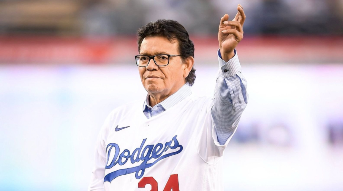 Fernando Valenzuela fue llevado al hospital de Los Ángeles.