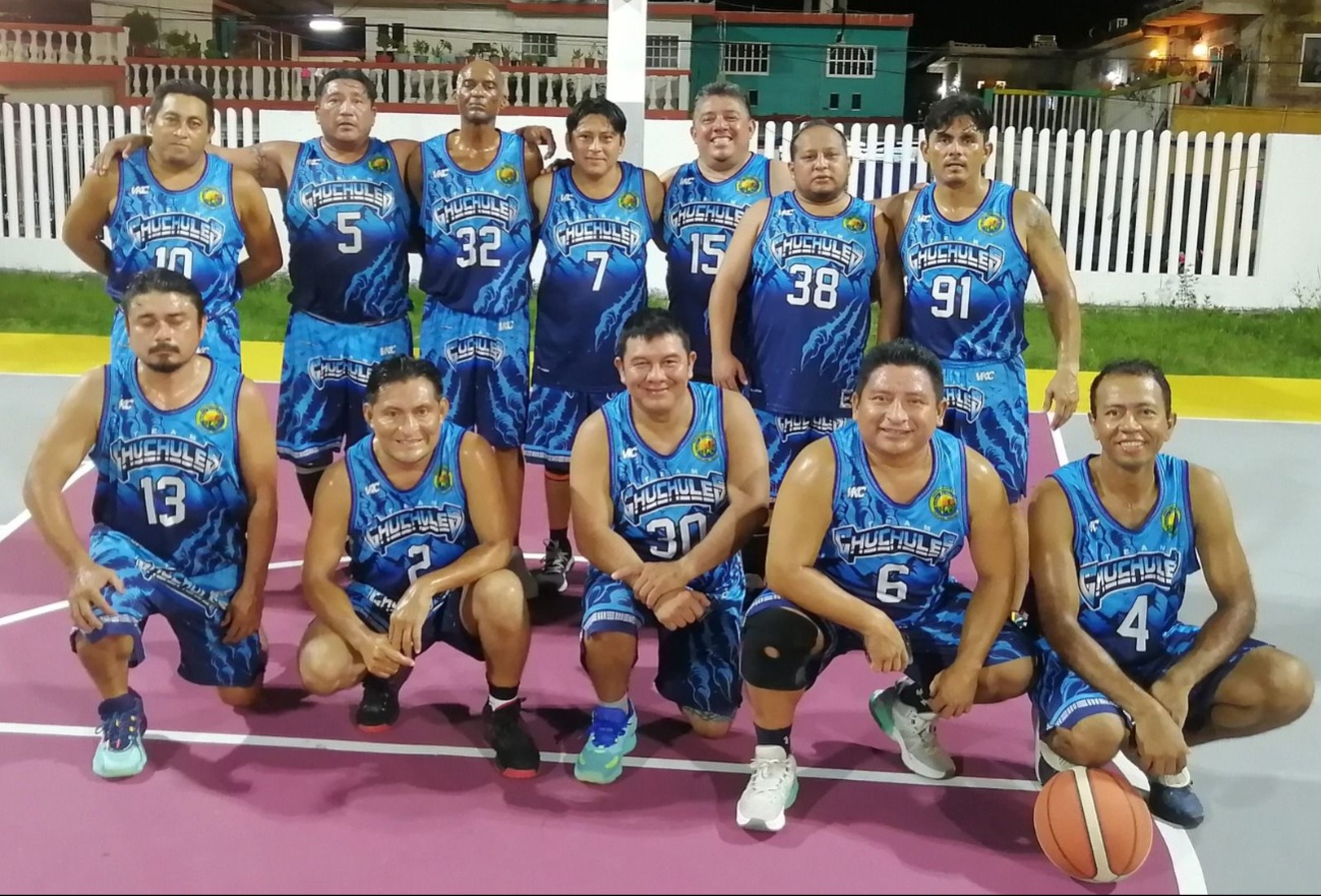 'Chuchules Alfa' vence a los Toloks en la Liga Municipal de Básquetbol en Cozumel