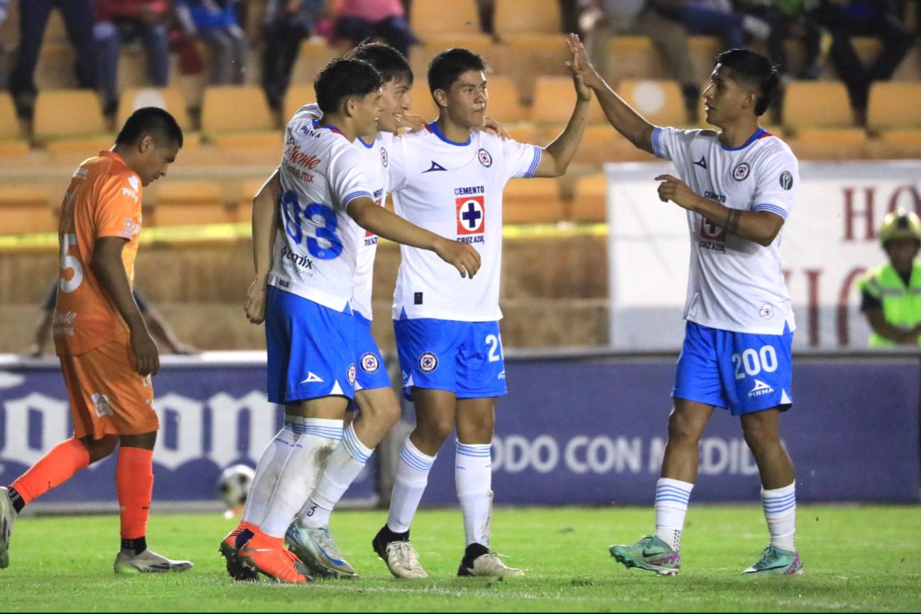 Cruz Azul echó mano de los jóvenes canteranos