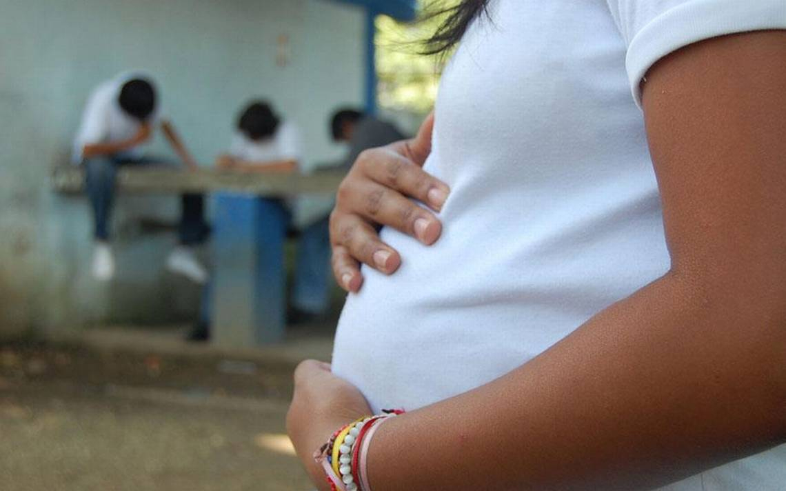 Alarma aumento de embarazos adolescentes en Ciudad del Carmen; reportan tres casos al día 