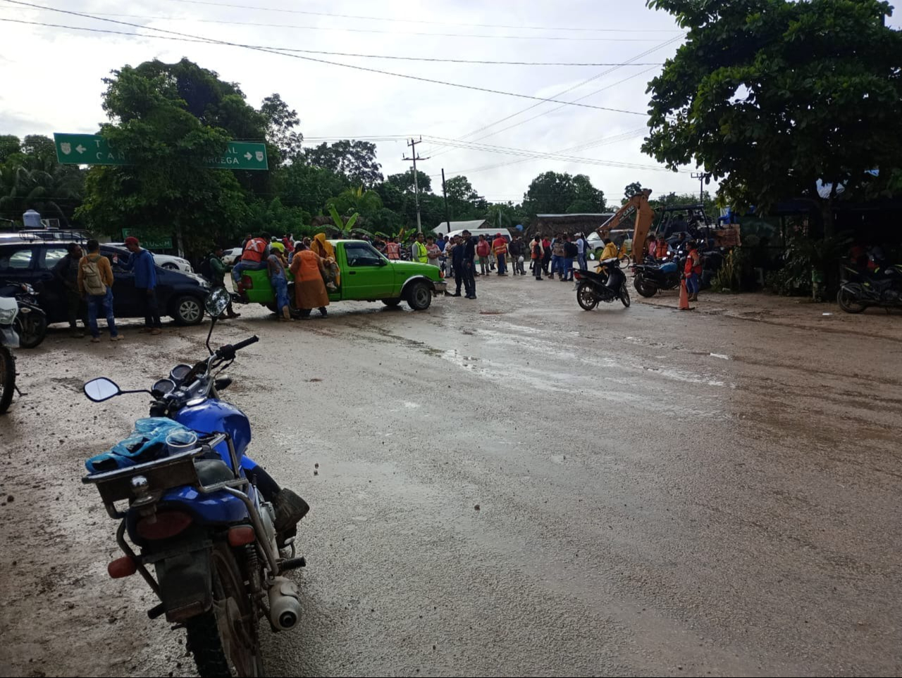 Pobladores de Limones continúan sus protestas en Bacalar