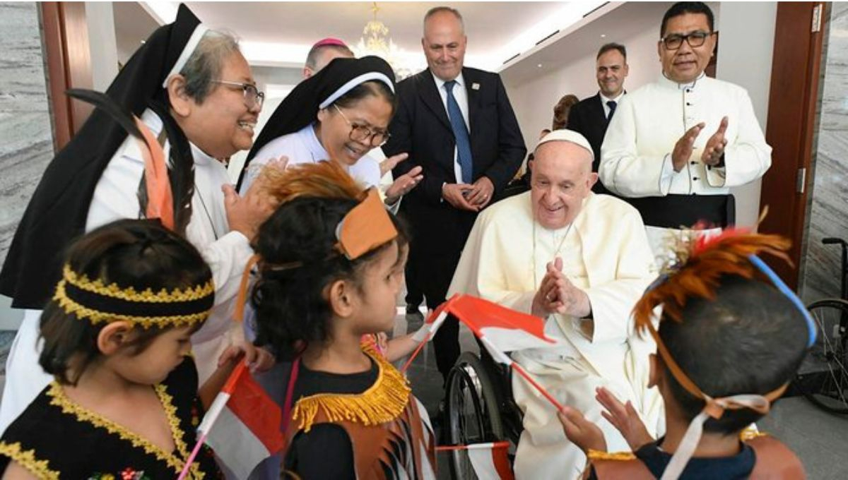 Papa Francisco anima a religiosos de Papúa Nueva Guinea a seguir ayudando a los más desfavorecidos