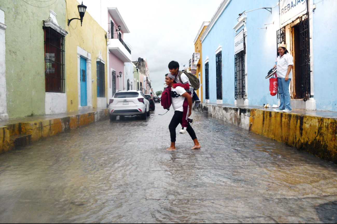 Las lluvias podrían estar acompañadas de descargas eléctricas y posible caída de granizo