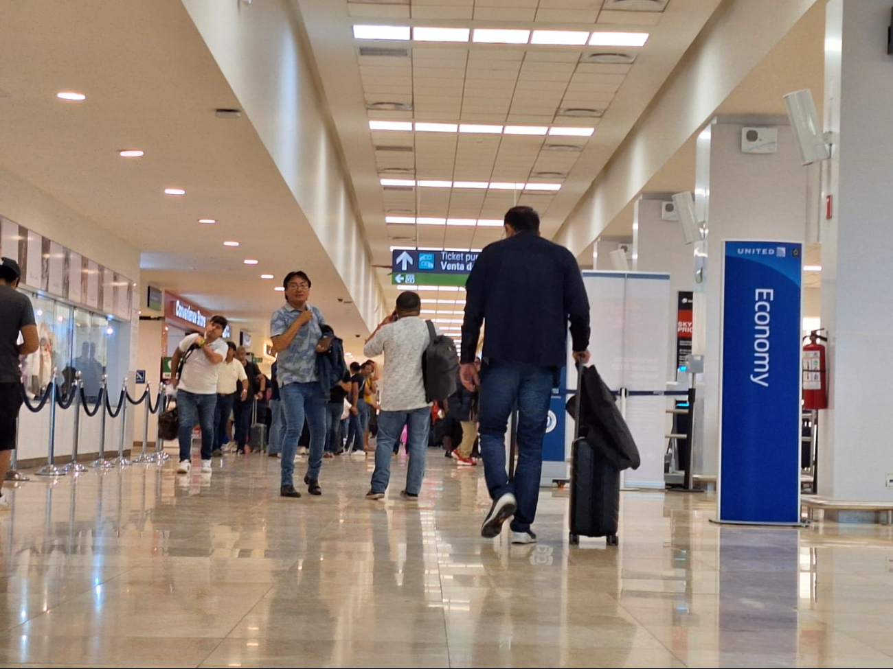   ¿Cuánto cuesta un viaje en taxi del aeropuerto de Cancún a Tulum?  