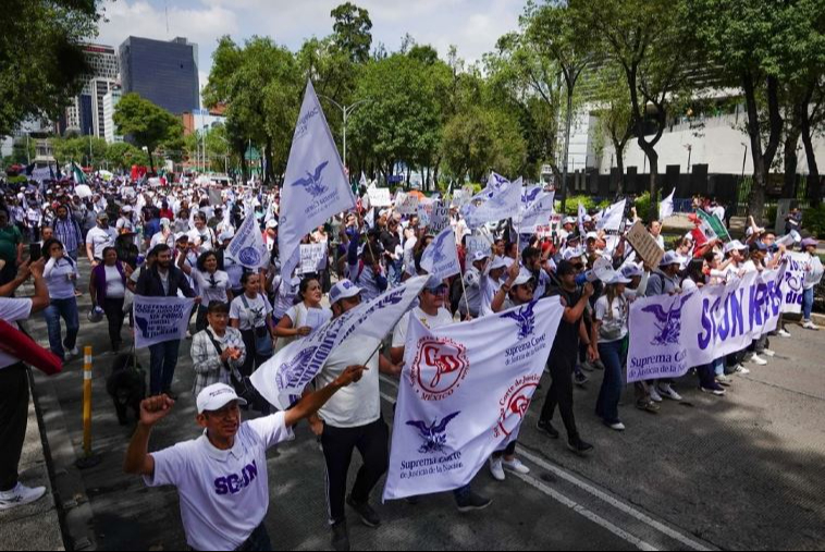 Se manifiestan en contra de la Reforma Judicial