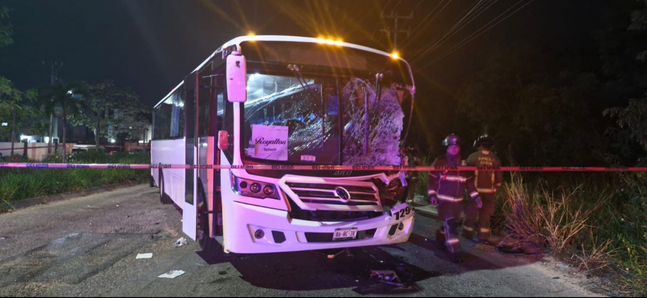 Fatal   accidente en Quintana Roo: Choque entre autobús y combi deja un muerto