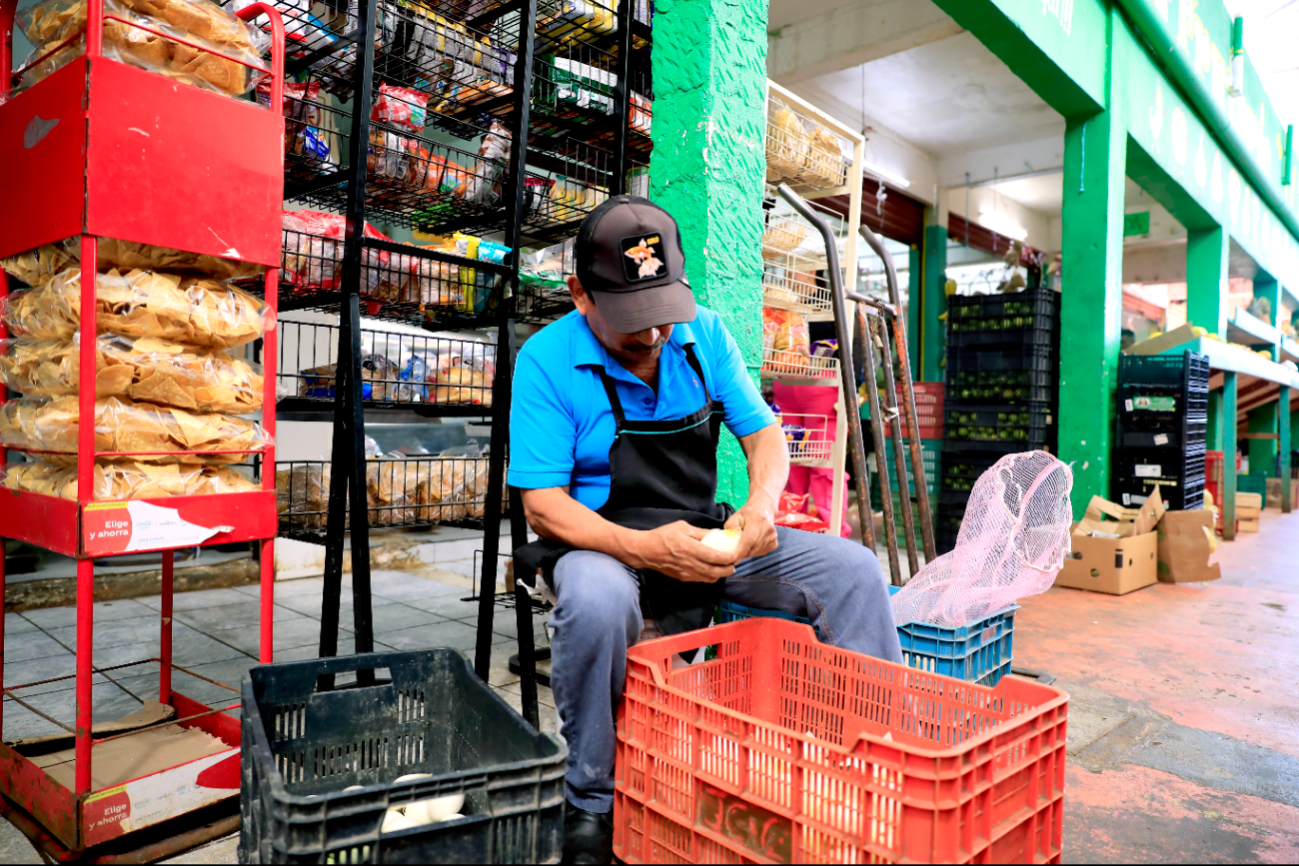 Comerciantes del Mercado 23 reportan un alza significativa en el precio del limón y otros productos