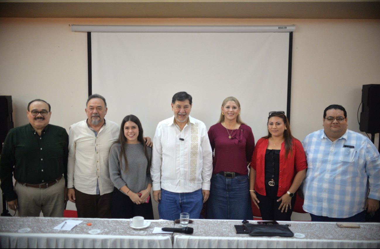 El legislador presidió la primera mesa informativa realizada en Mérida