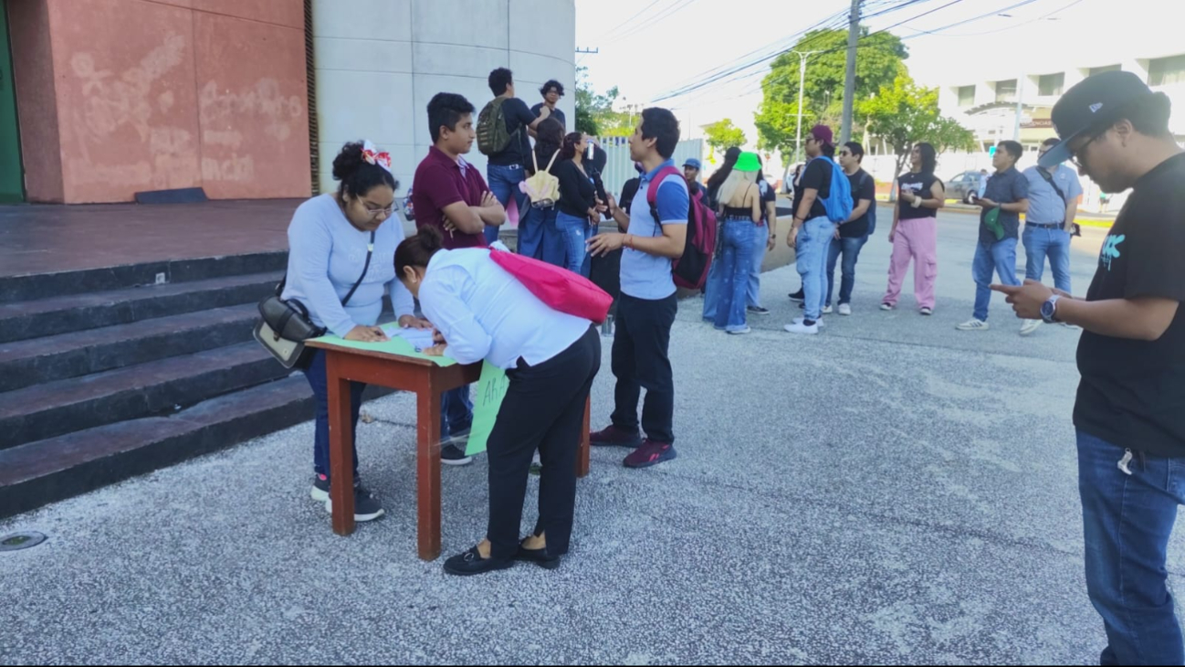 Los estudiantes piden que los nuevos aranceles no sean aplicados de inmediato y se explique el uso de los recursos