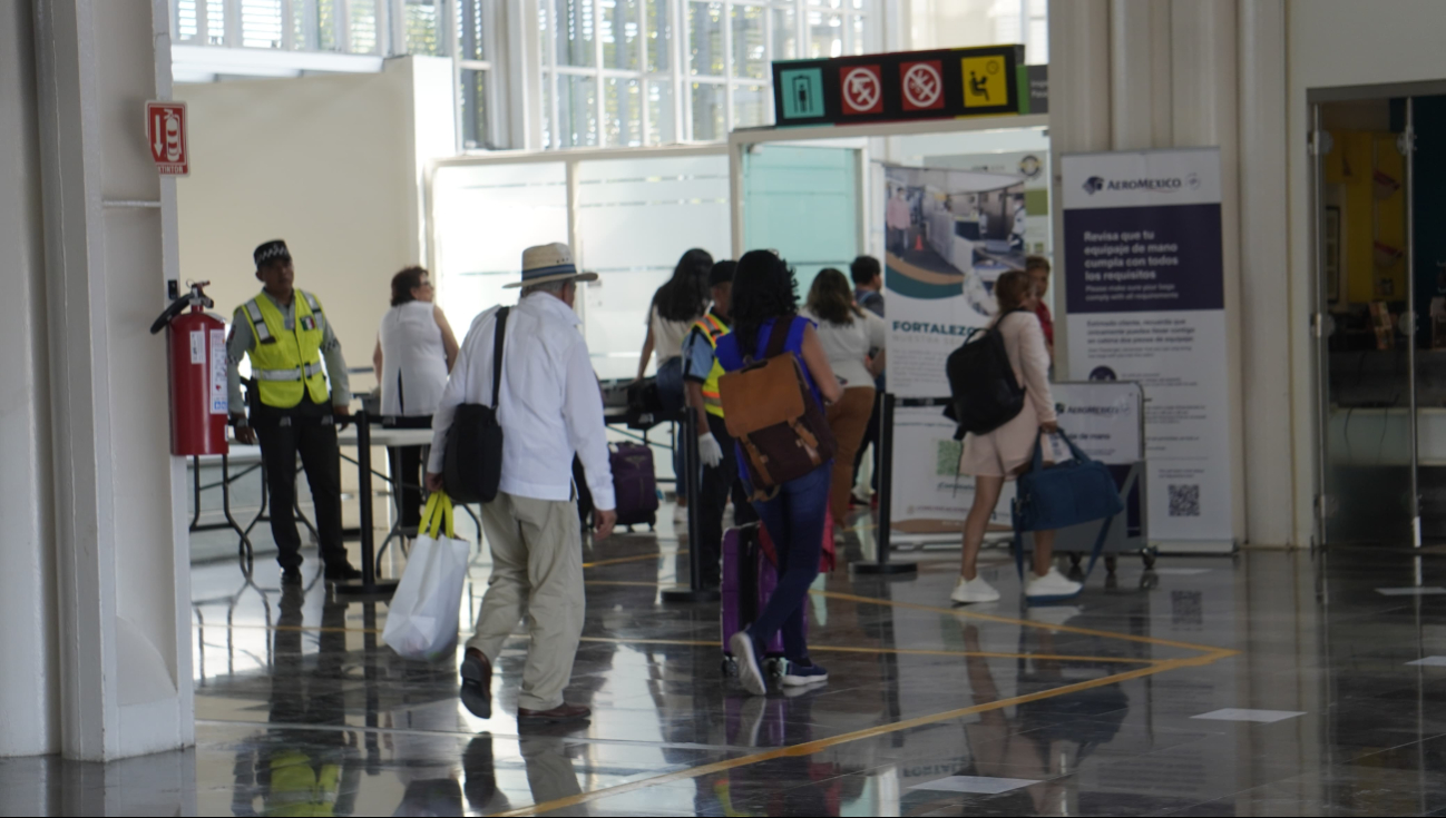  Vacaciones decembrinas "salvaron" los vuelos en el Aeropuerto de Campeche   