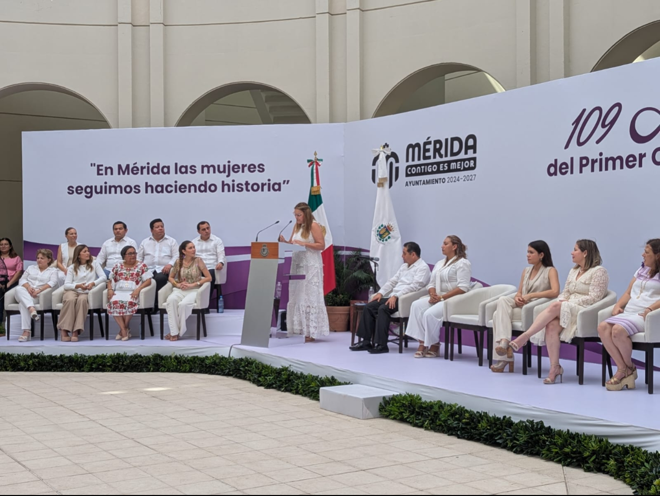 Con sesión solemne, Cabildo de Mérida conmemora el aniversario del Primer Congreso Feminista de México en Yucatán 