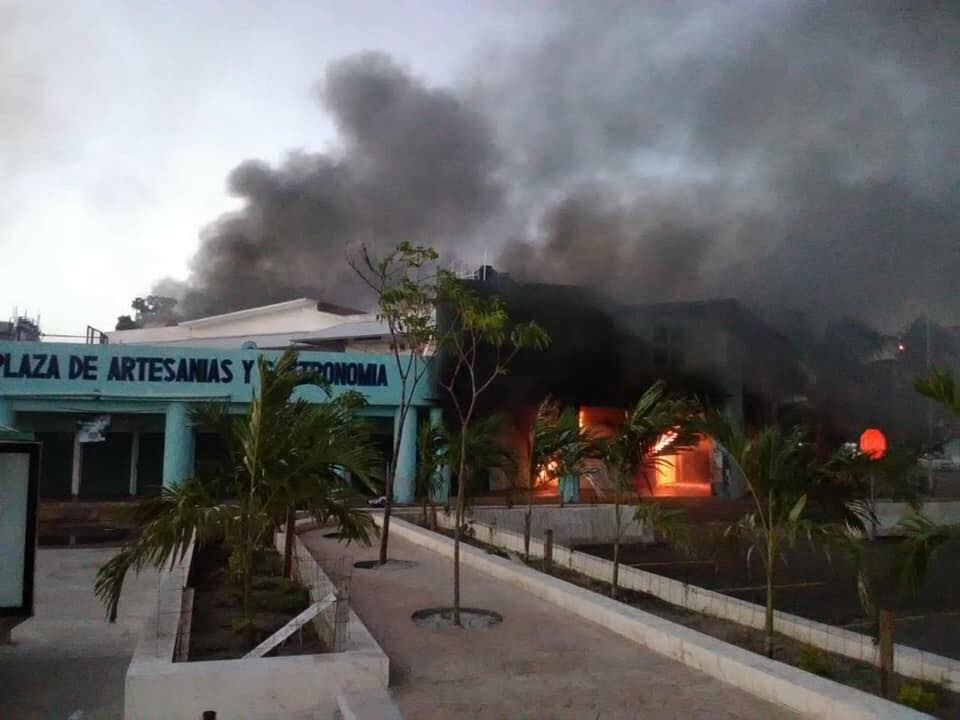 Han pasado siete años desde el incendio del Mercado de Artesanías de Carmen