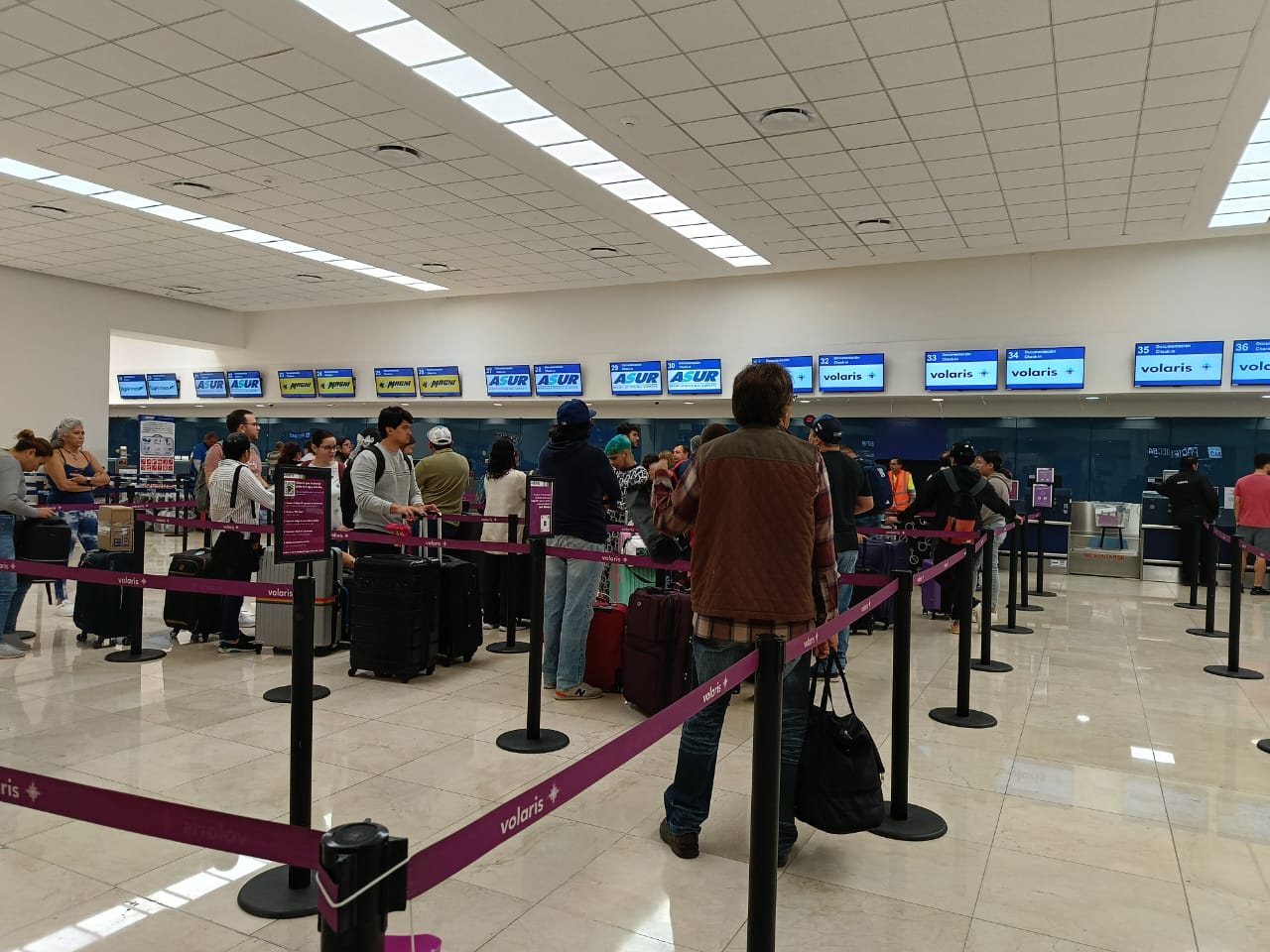 El aeropuerto de Mérida continúa con operaciones regulares