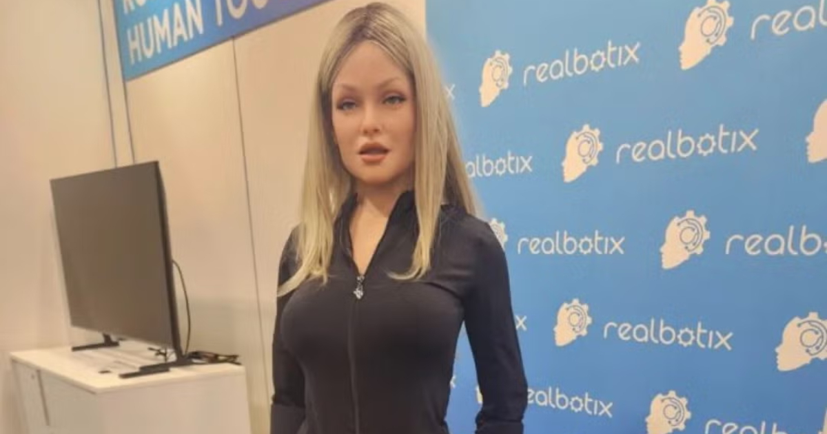 La mujer robot ha sorprendido en su presentación