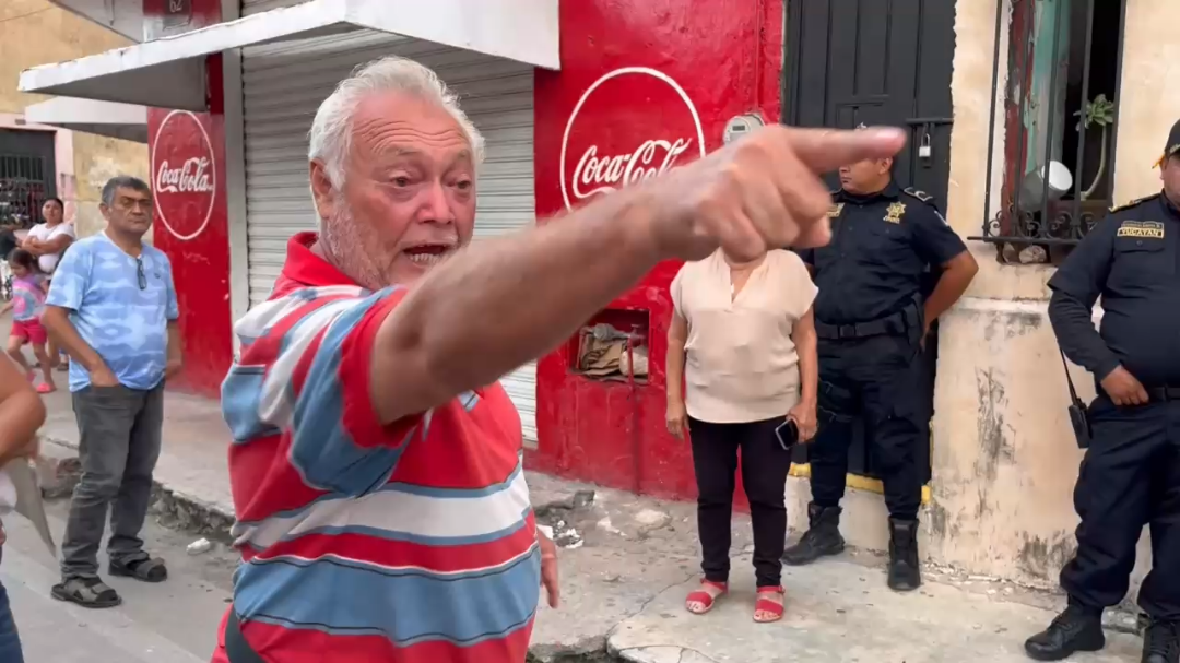 Vecinos y comerciantes del segundo cuadro del Centro de Mérida retiraron parte del bloqueo de la Alianza de Camioneros de Yucatán