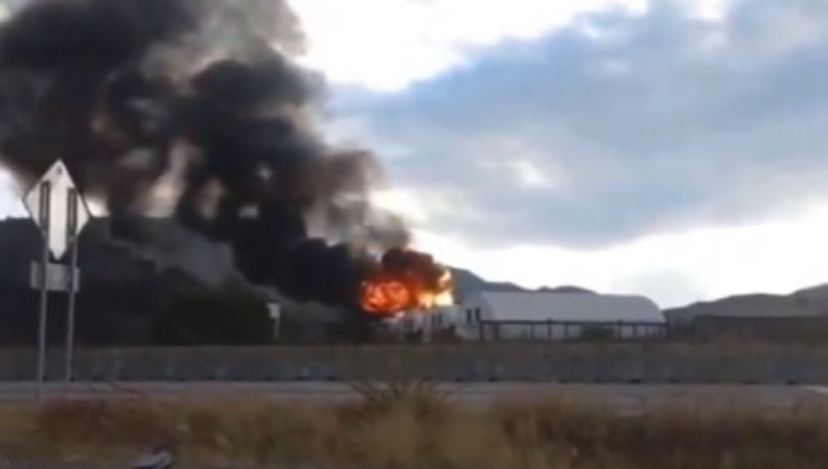 En las labores de sofocación participan bomberos y Protección Civil de Hidalgo y el Estado de México