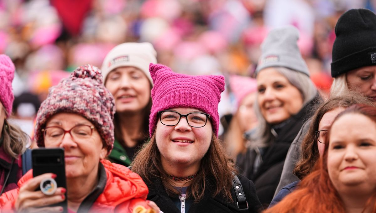 Las manifestaciones están organizadas por diversas agrupaciones feministas, ambientalistas y pro derechos humanos