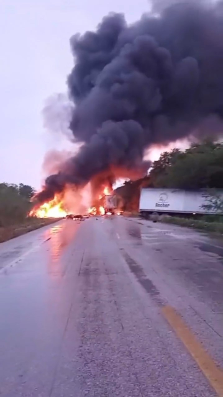 Equipos de socorro, emergencias y salvamento trabajan en el lugar