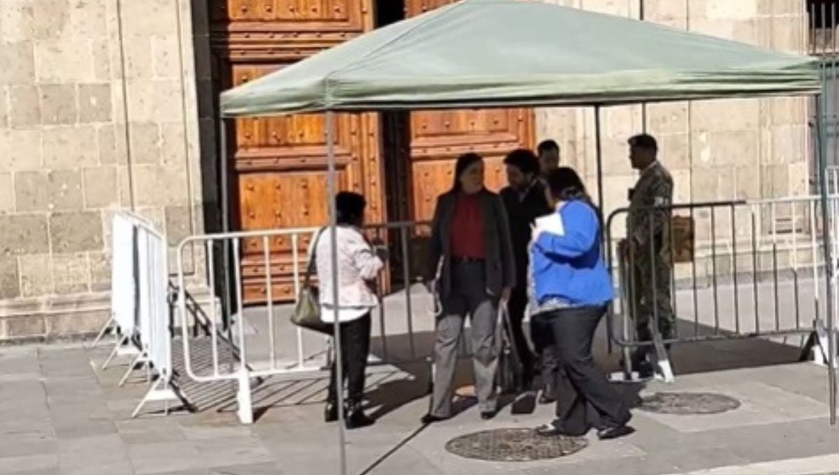 Edna Elena Vega, Ariadna Montiel, Marath Bolaños y Citlalli Hernández, a su salida de Palacio Nacional tras su reunión con la presidenta Claudia Sheinbaum