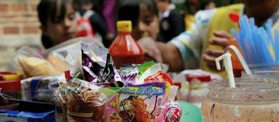 La eliminación de alimentos chatarra en escuelas del sur del estado presenta complicaciones.