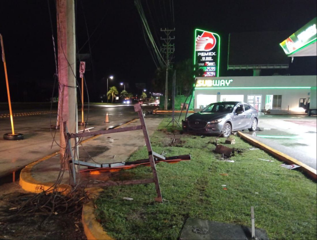 Uno de los accidentados sufrió lesiones, las cuales fueron atendidas por paramédicos