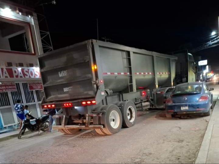 Pobladores de Sabancuy temen accidentes por camiones del Ejército a exceso de velocidad 