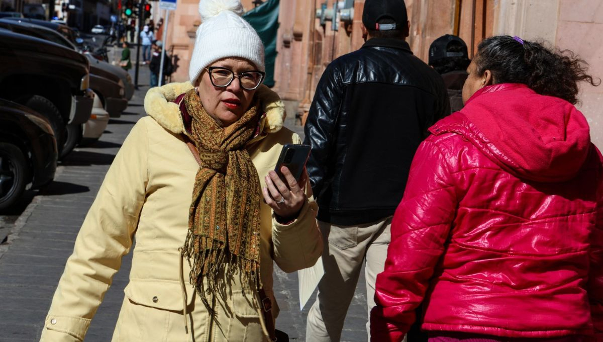 El SMN recomienda abrigarse adecuadamente y evitar exponerse a bajas temperaturas por periodos prolongados