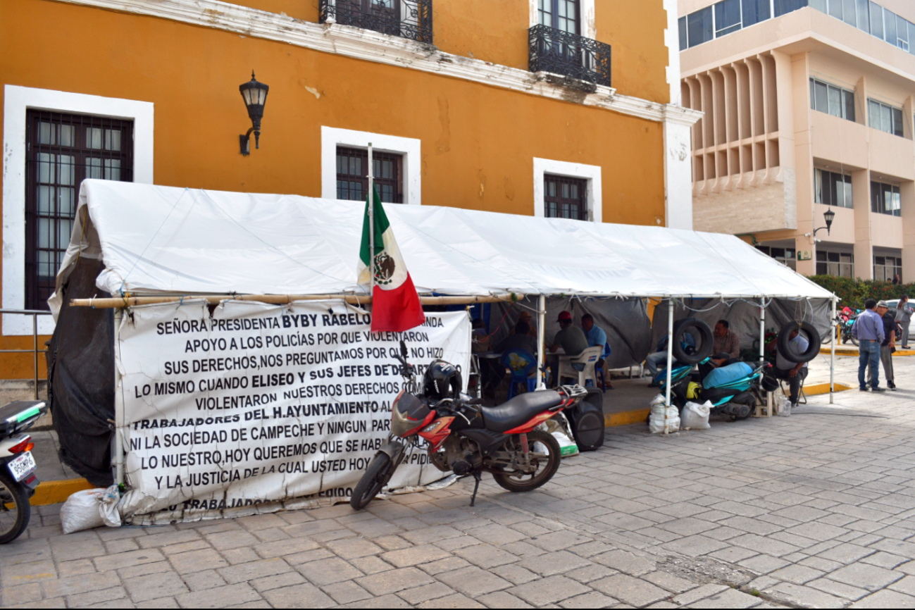 Las audiencias de los ex trabajadores con funcionarios del Ayuntamiento de Campeche continuarán hasta el 3 de febrero