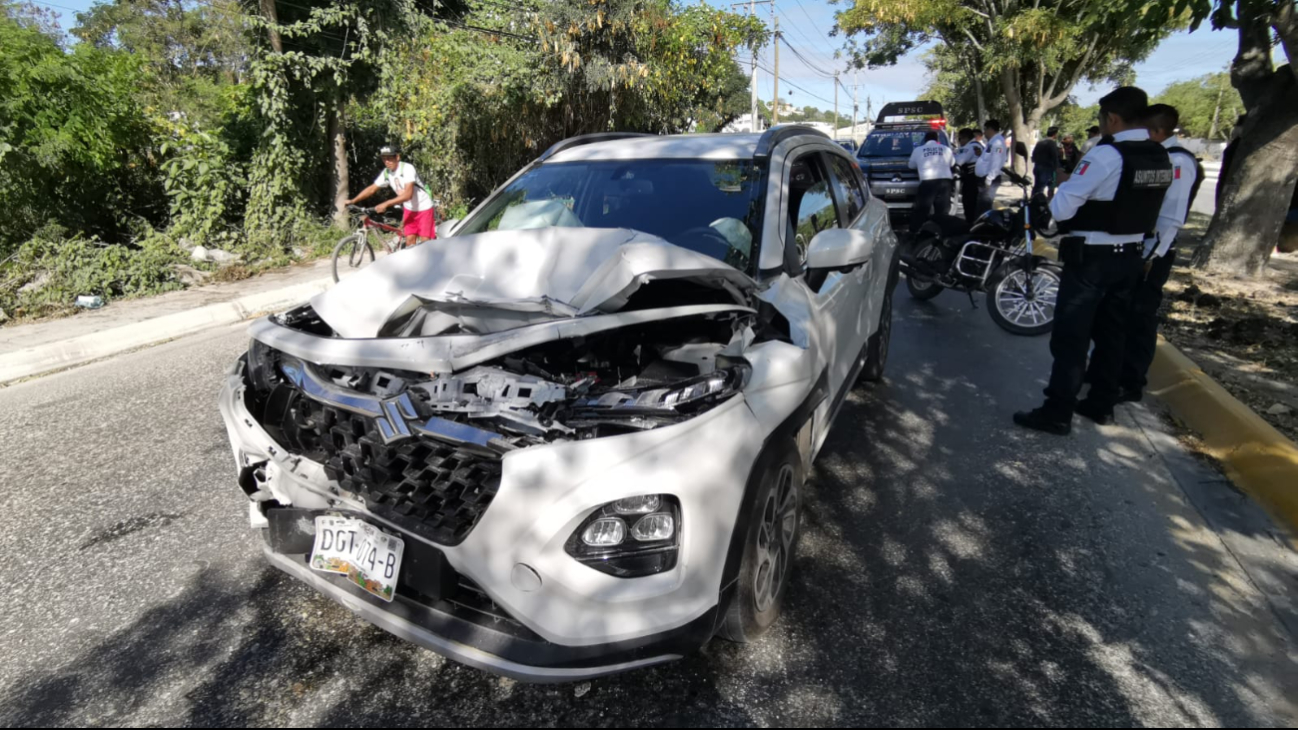 Accidente vial en la avenida Héroe de Nacozari, Campeche deja Mujer Herida