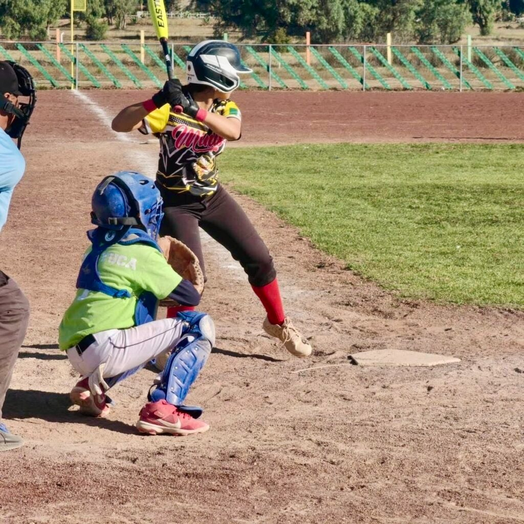 María Fernanda Tadeo, campechana preseleccionada del equipo nacional de sóftbol