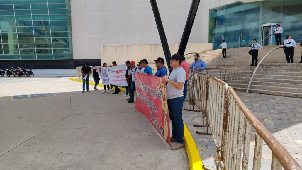 Expolicías convocan a marcha pacífica en Campeche para exigir pagos laborales pendientes