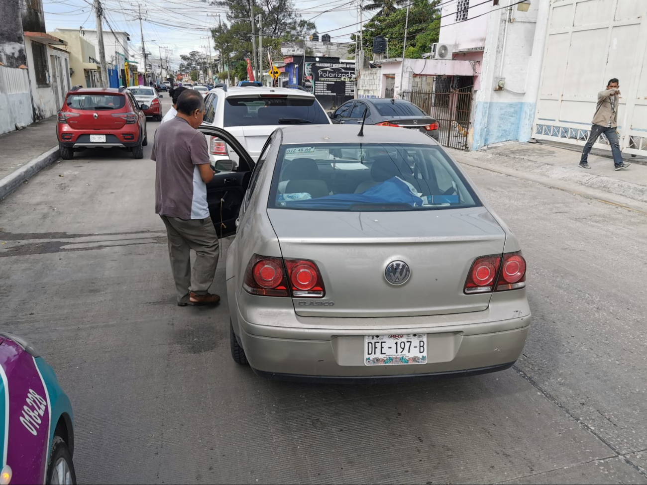 Una mujer adulta copiloto en el vehículo responsable fue llevada a su domicilio por problemas clínicos