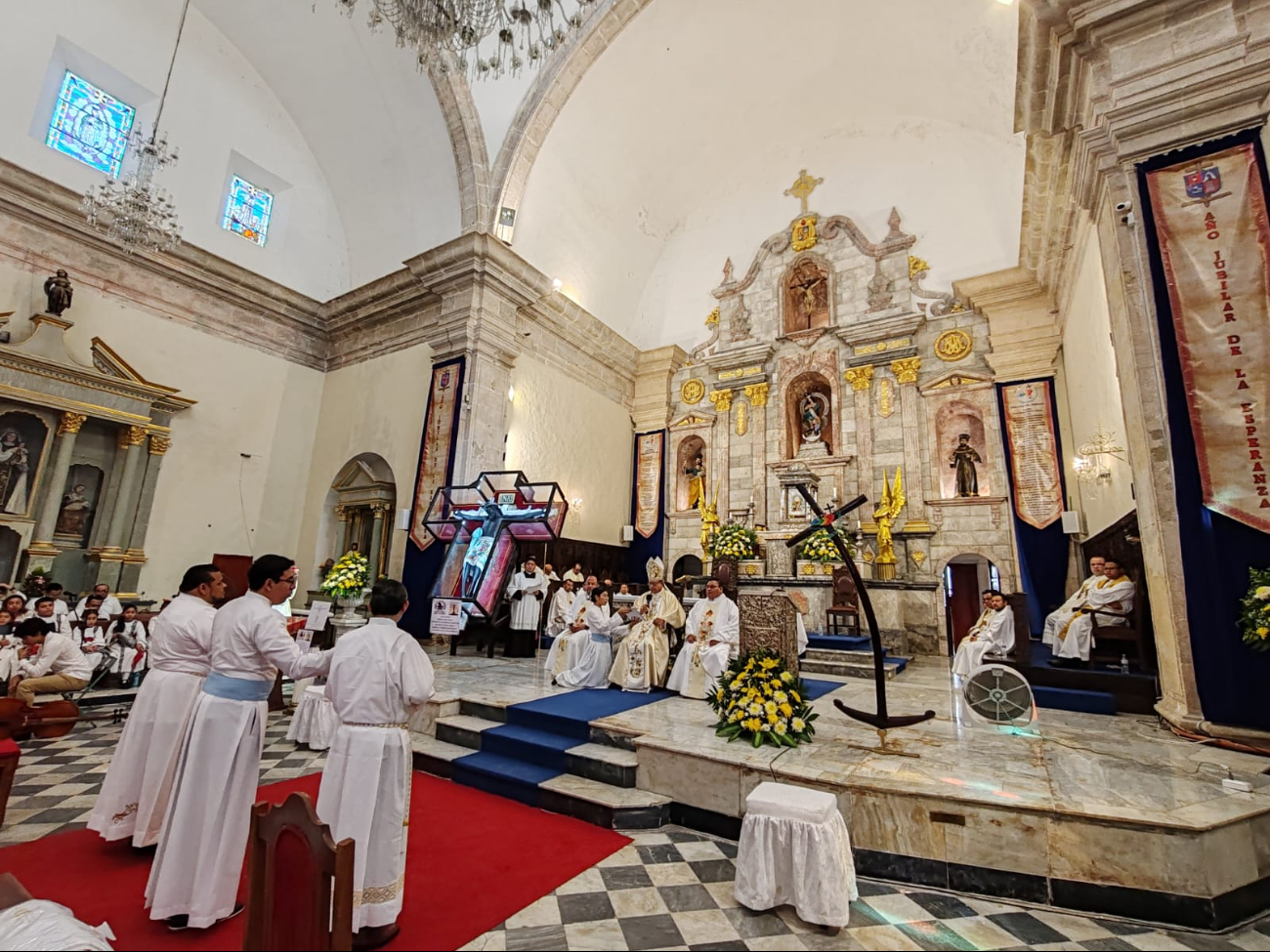 El Obispo José Francisco González los instó a predicar el evangelio pacíficamente y a encomendarse a San Pablo y otros santos