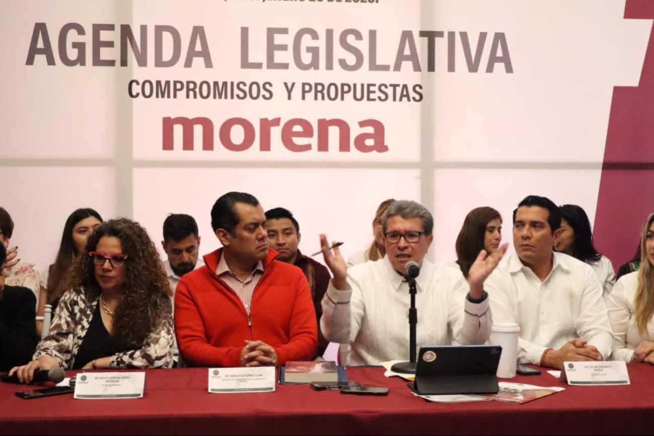 Ricardo Monreal ofreció una conferencia en Mérida